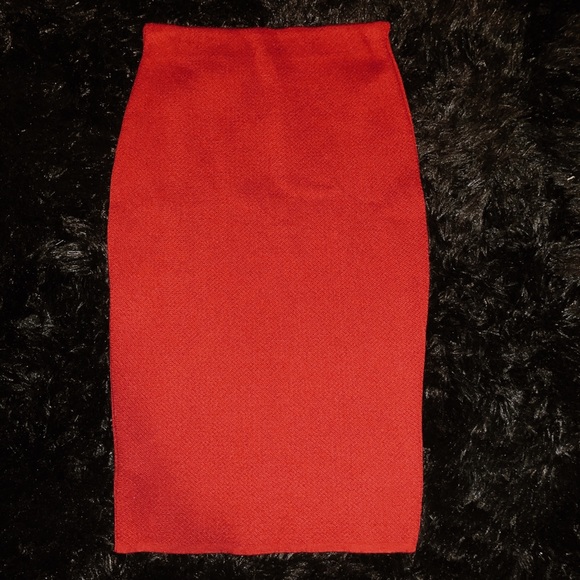 Red Knee Length Skirt - Picture 3 of 4